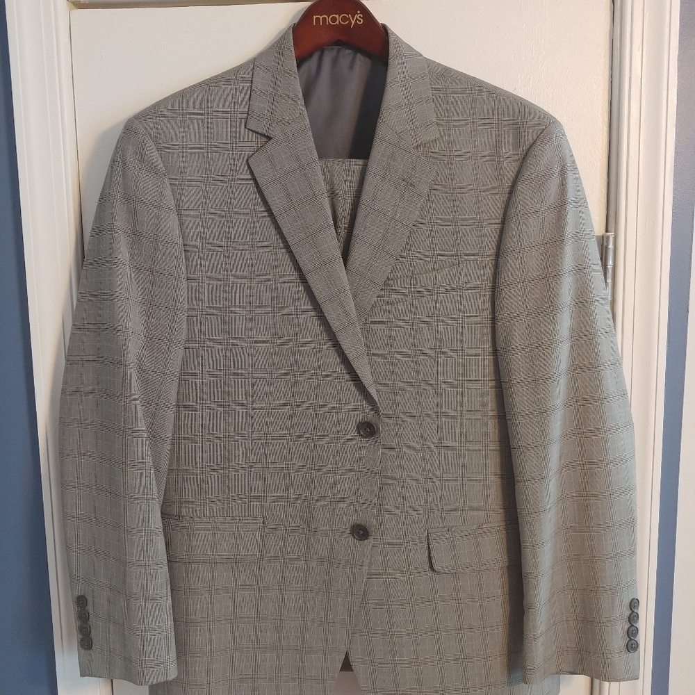 Perry Ellis 3-piece Suit
